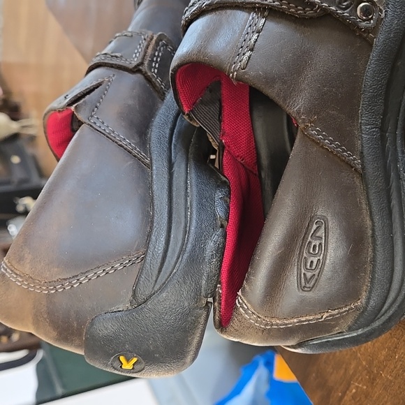 Keen Kaci II Leather Slip Ons Walking Hiking Outdoor Womens Size 7 - Picture 3 of 10